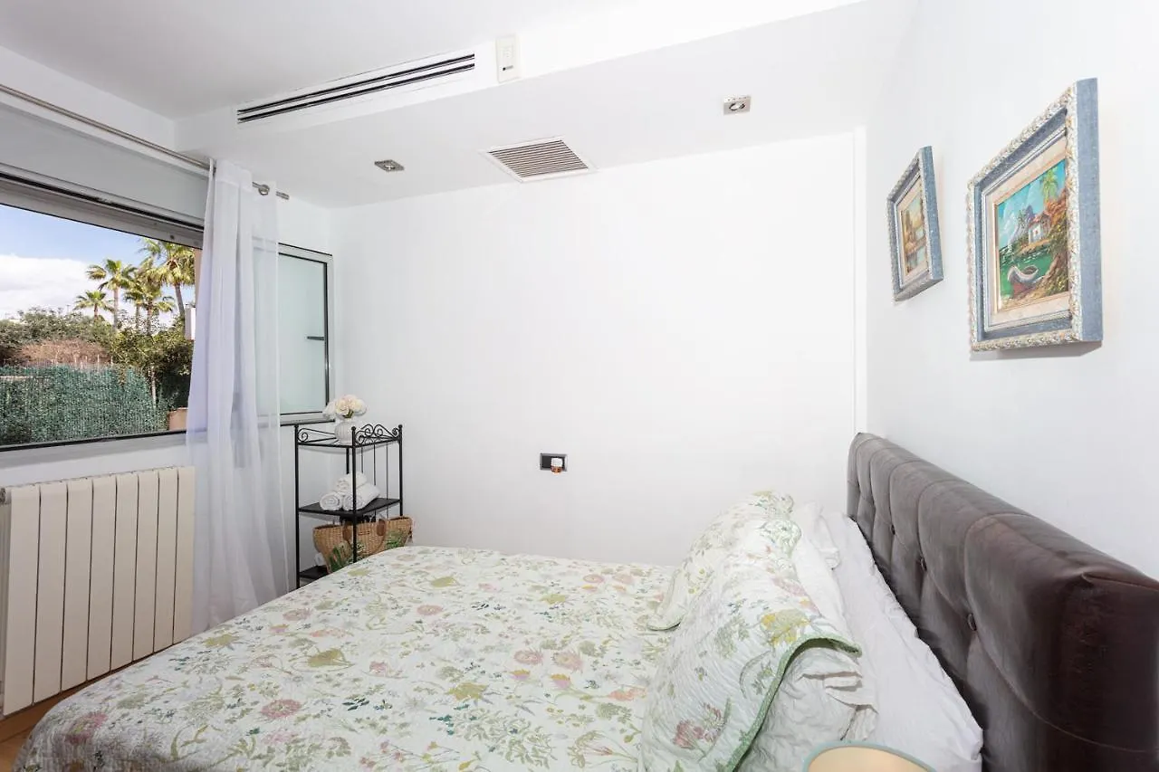 Habitación en casa particular Red House Bed & Breakfast Llucmajor